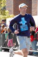 running strong in the 2010 Des Moines Marathon